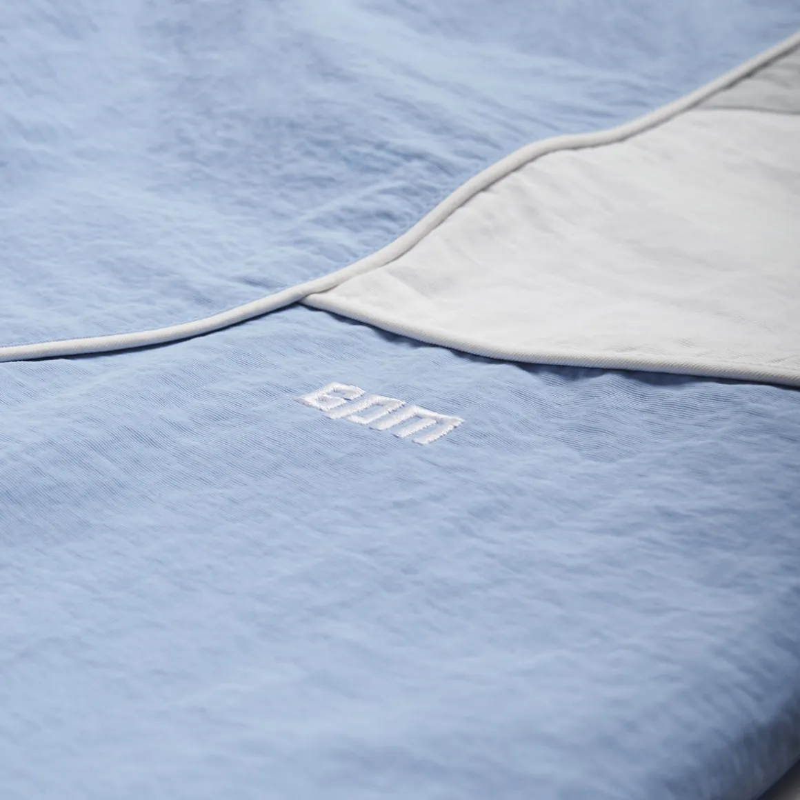 BAGGY WARM UP SHORTS ICE BLUE