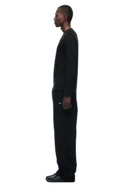 CLEAN LONGSLEEVE BLACK