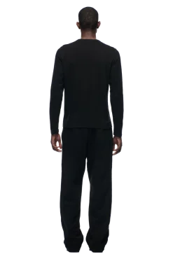 CLEAN LONGSLEEVE BLACK