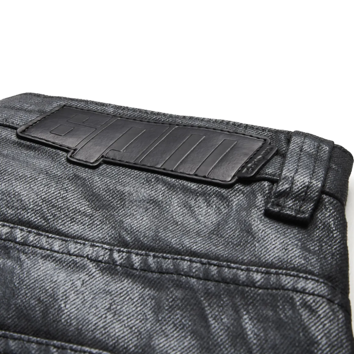 COATED DENIM SHORTS DARK CHROME